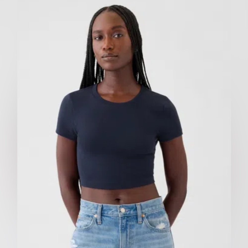 Gap Cropped Modern Crew Neck Tee Navy Blue Cotton Stretch Classic Crop Top Basic